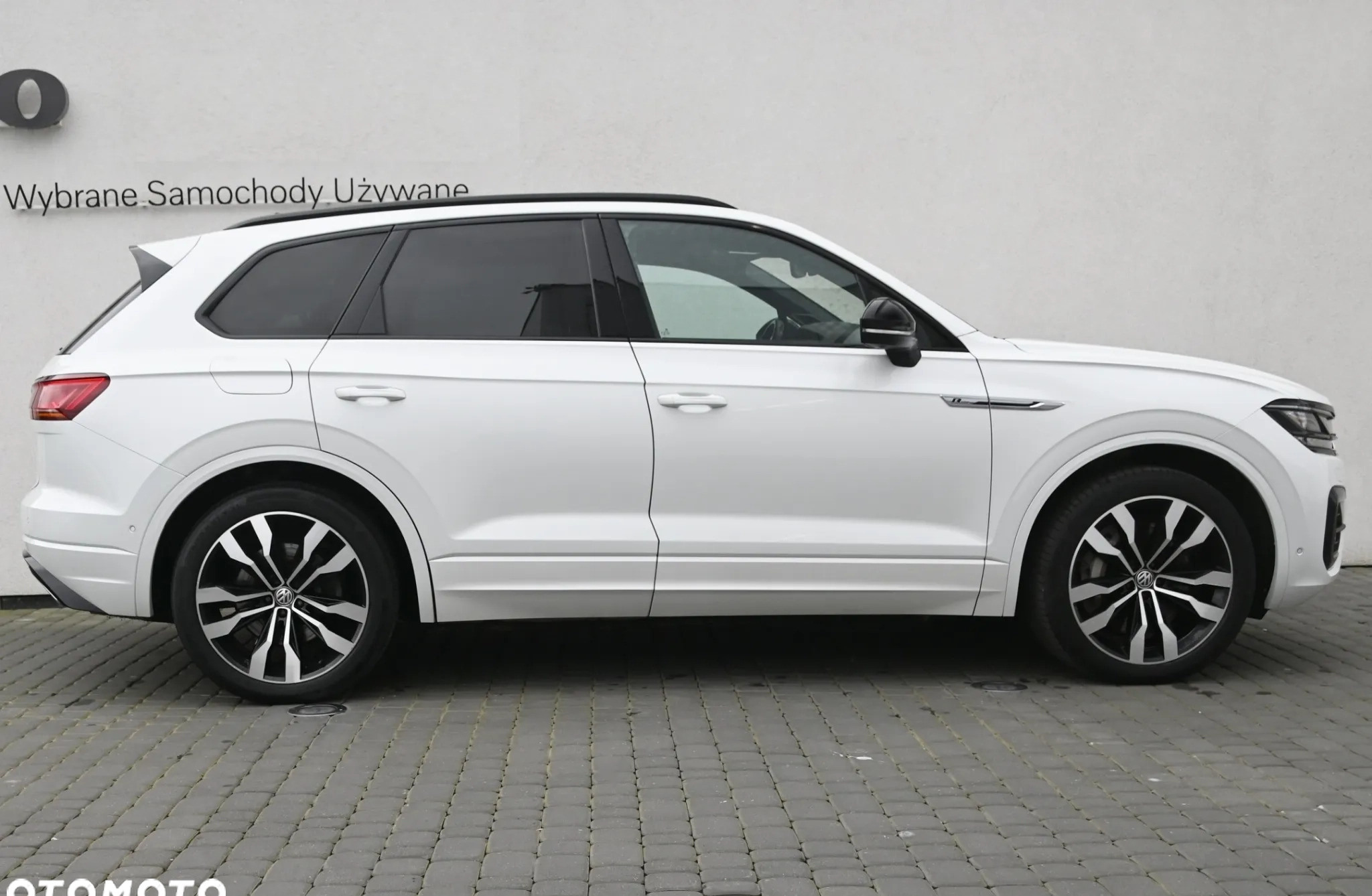 Volkswagen Touareg cena 279900 przebieg: 109252, rok produkcji 2019 z Siechnice małe 667